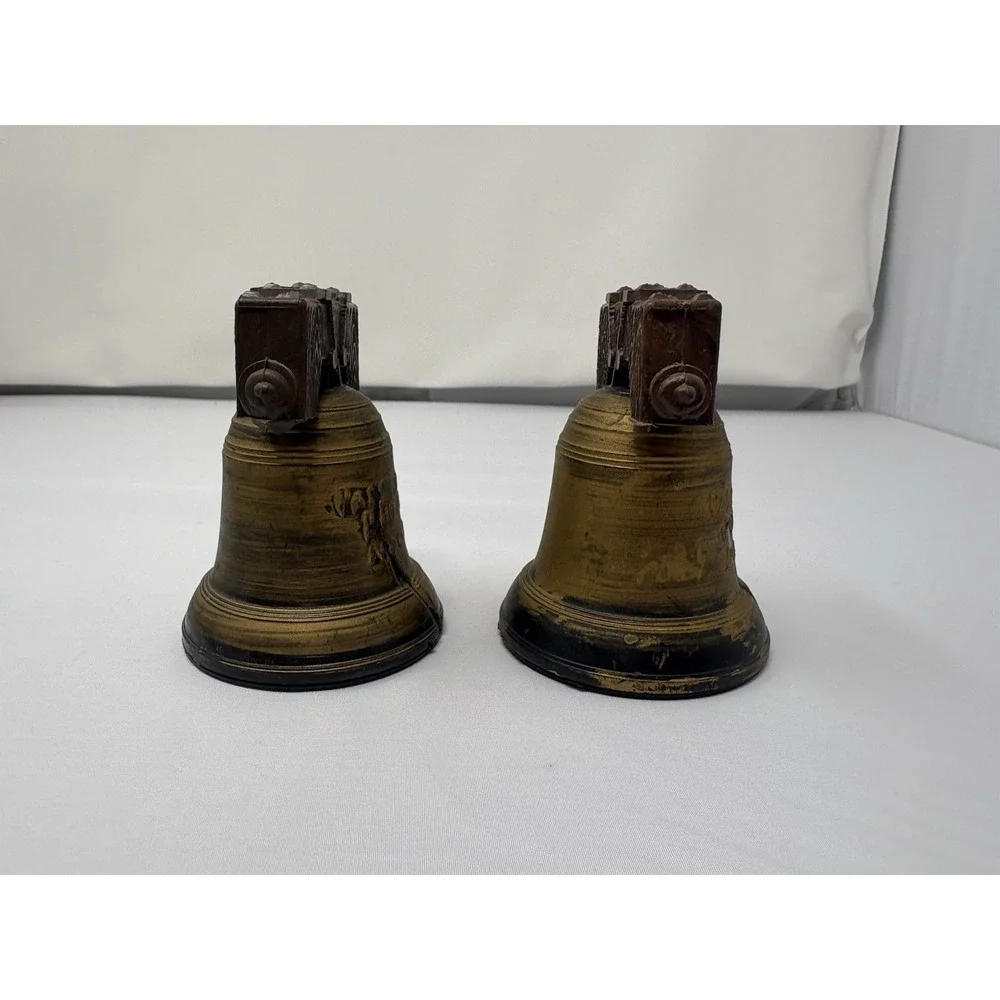 Vintage Liberty Bell Salt & Pepper Shakers 3.5